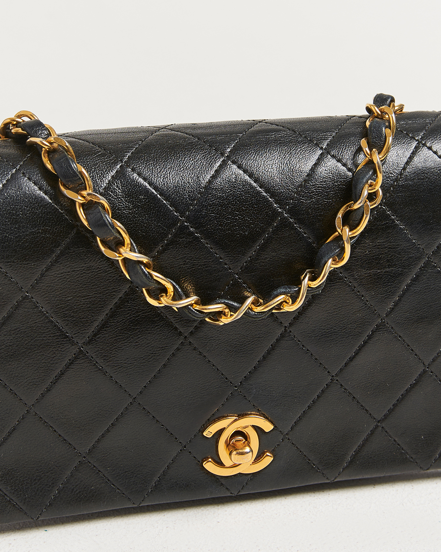 Chanel Pre Owned Mini Single Full Flap Bag Black Lambskin bei Care of Carl