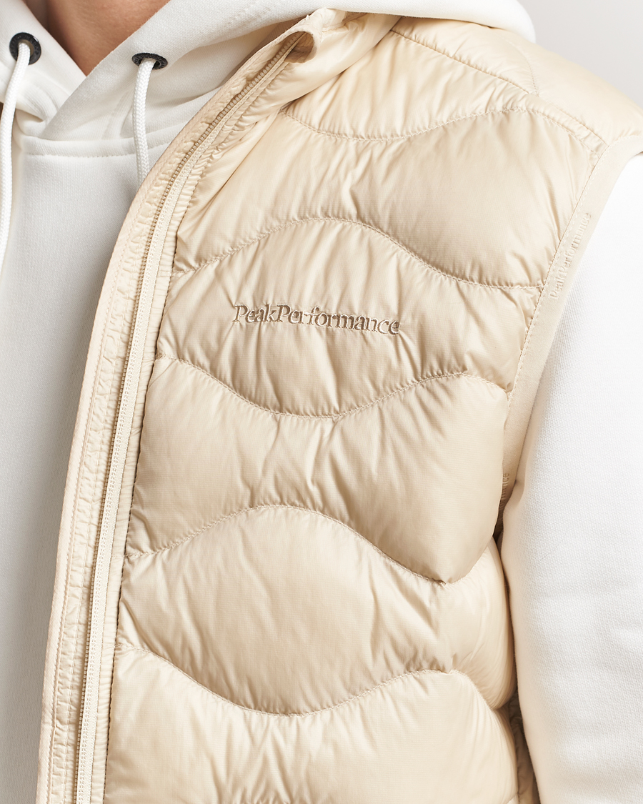 Herren | Westen | Peak Performance | Helium Down Vest Sand Fog