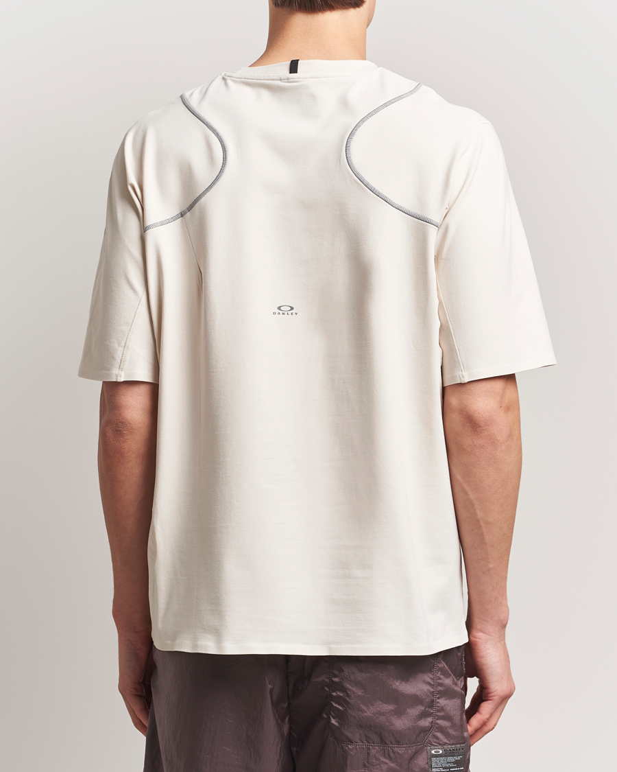 Herren | T-Shirts | Oakley | Latitude Flight T-Shirt Mist