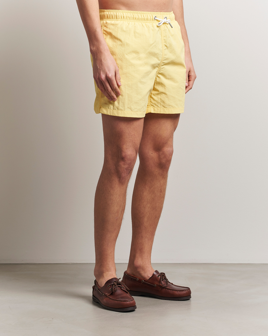 Herren | Badehosen | GANT | Basic Swimshorts Banana Yellow