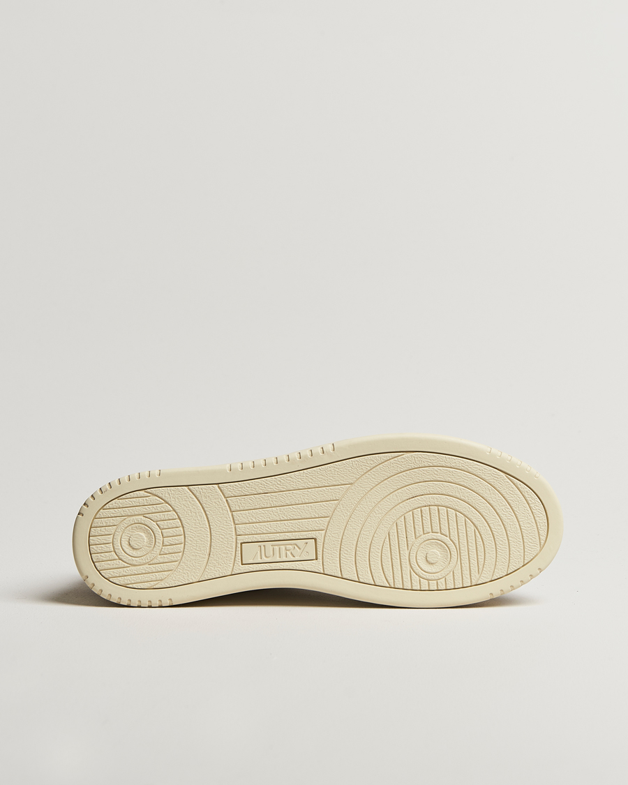Herren | Sneaker | Autry | Medalist Low Super Soft Goat Leather Sneaker White/Brown