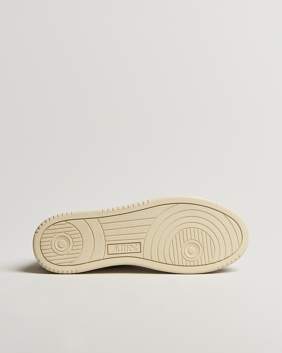 Herren | Sneaker | Autry | Medalist Low Super Soft Goat Leather Sneaker White/Navy