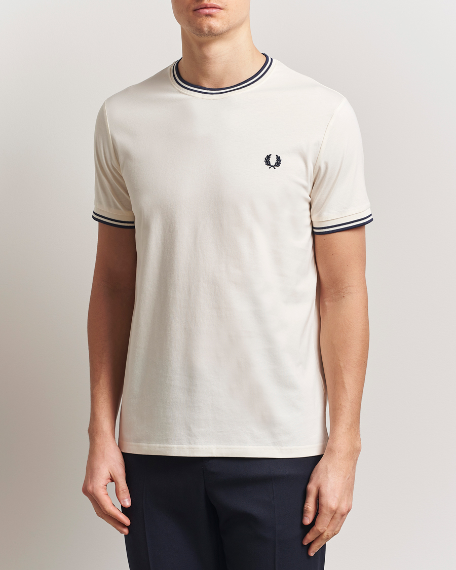 Herren | T-Shirts | Fred Perry | Twin Tipped T-Shirt Ecru