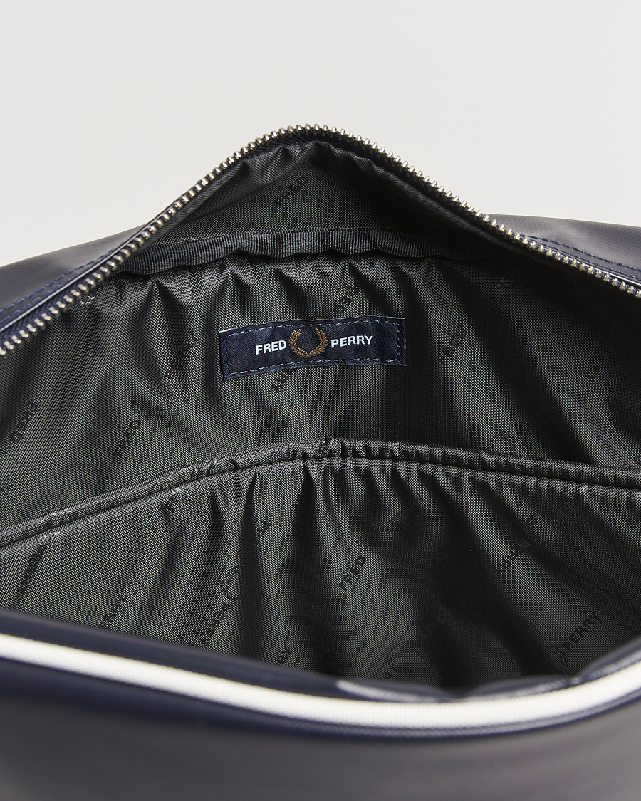 Herren | Fred Perry Classic Shoulder Bag Navy/Ecru | Fred Perry | Classic Shoulder Bag Navy/Ecru