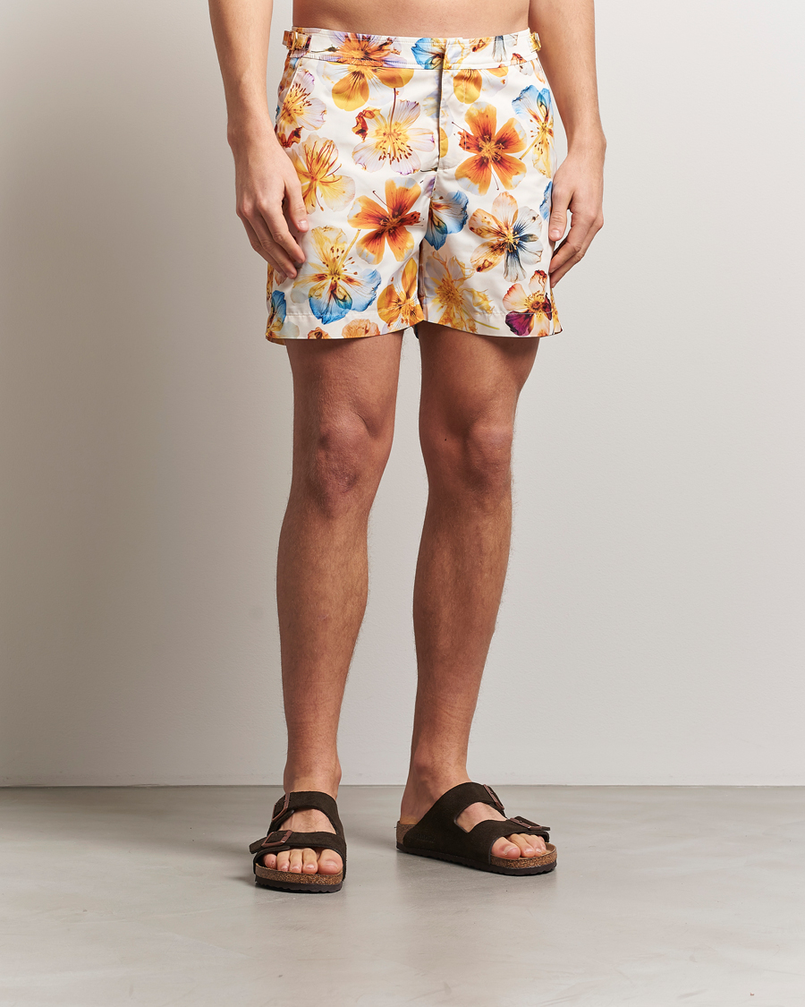 Herren | Badehosen | Orlebar Brown | Bulldog Oshibana Printed Swimshorts White Sand