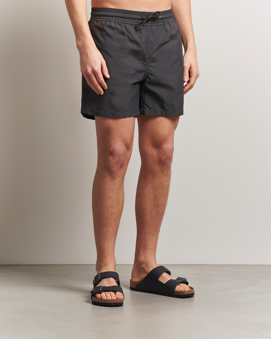 Herren | Badehosen | Colorful Standard | Classic Organic Swim Shorts Lava Grey