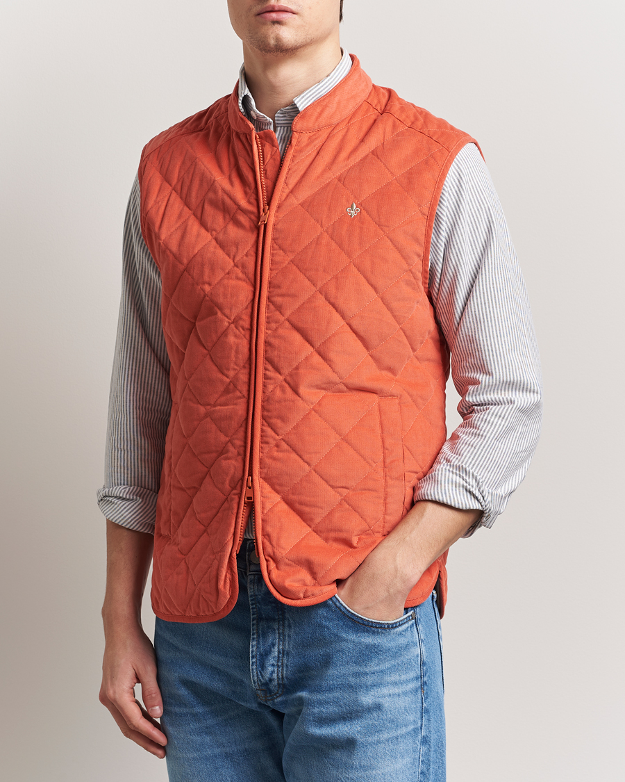 Herren | Westen | Morris | Teddy Quilted Cord Vest Orange