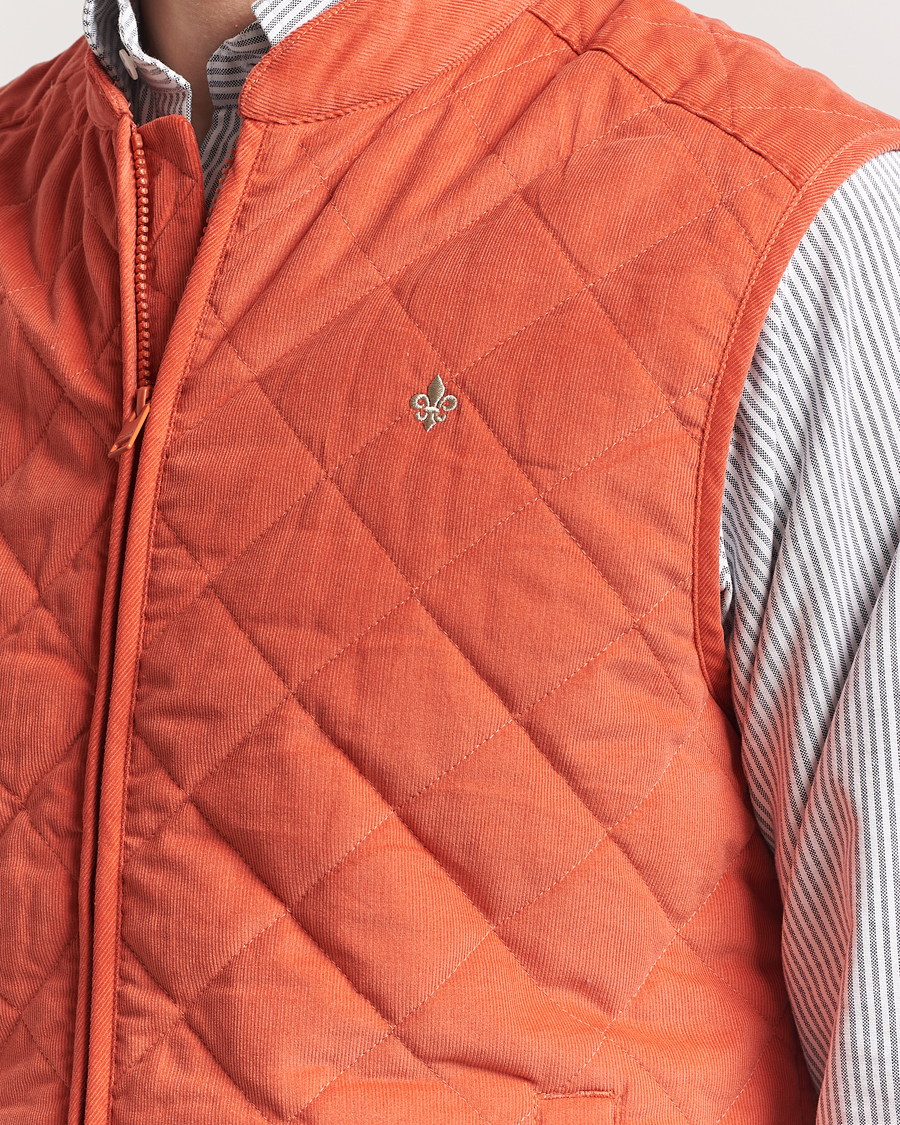 Herren | Westen | Morris | Teddy Quilted Cord Vest Orange