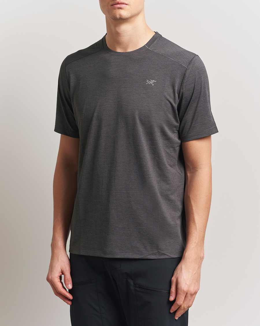 Herren | T-Shirts | Arc'teryx | Cormac Crew Neck T-Shirt Black Heather