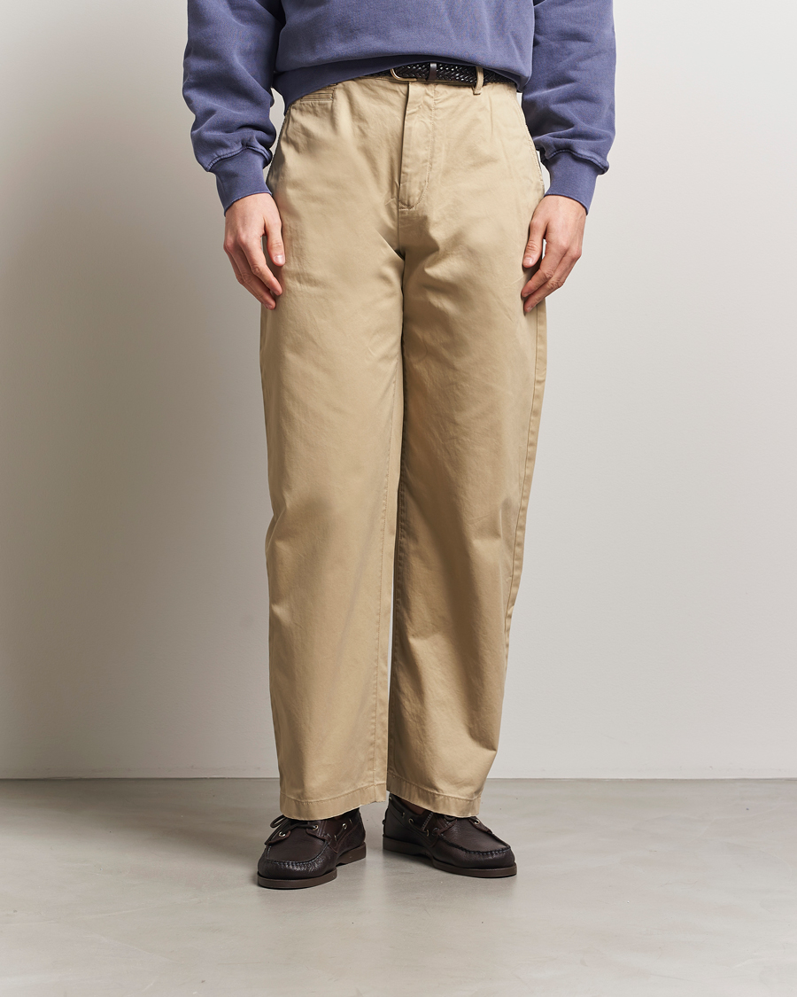 Herren | Hosen | GANT 240 Mulberry Street | Relaxed Fit Cotton Twill Chinos Woody Beige