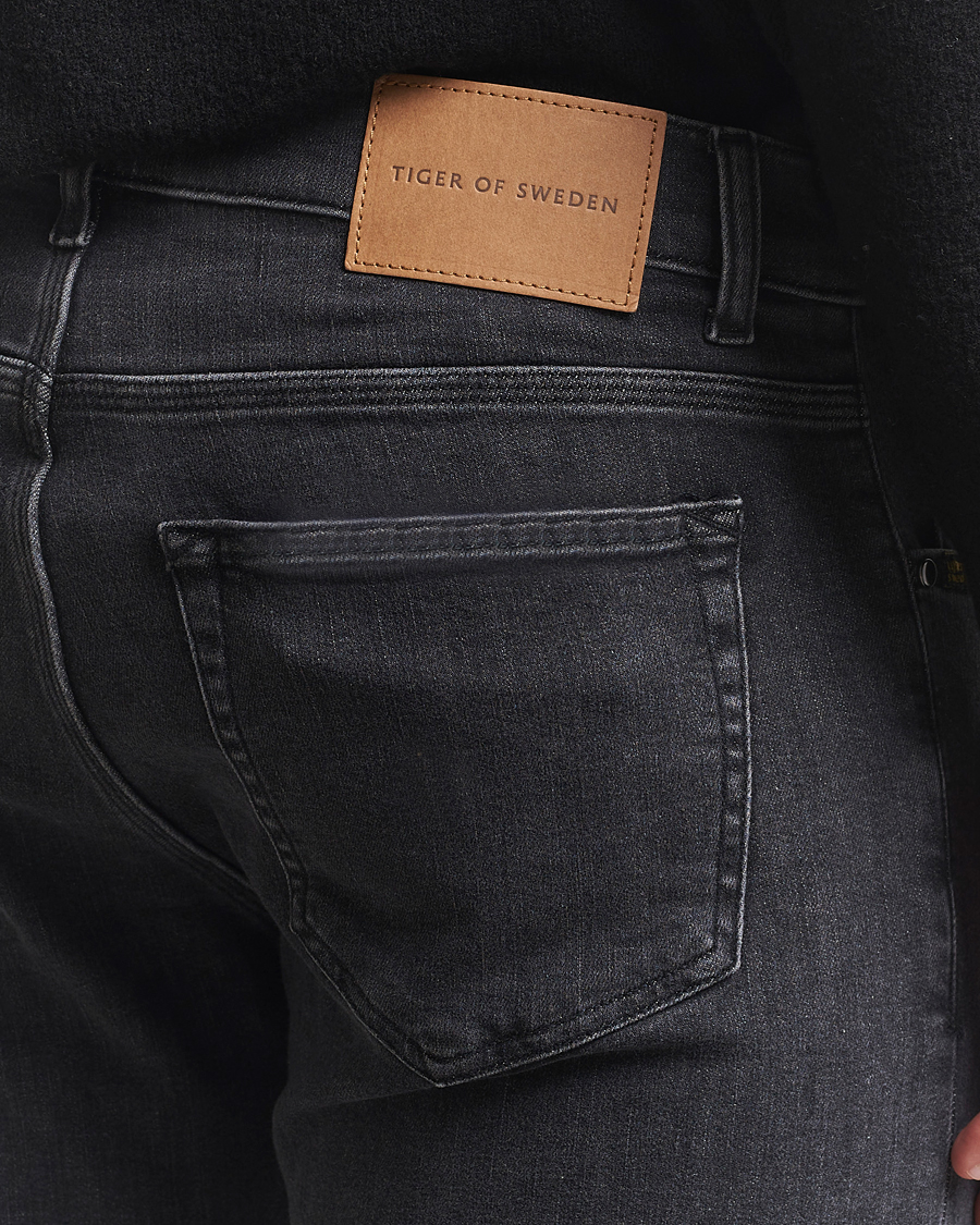 Herren | Jeans | Tiger of Sweden | Evolve Stretch Cotton Jeans Washed Black