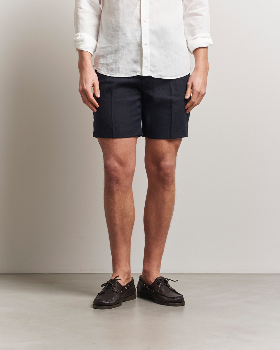 Herren | Shorts | Tiger of Sweden | Thiago Linen Shorts Midnight Blue