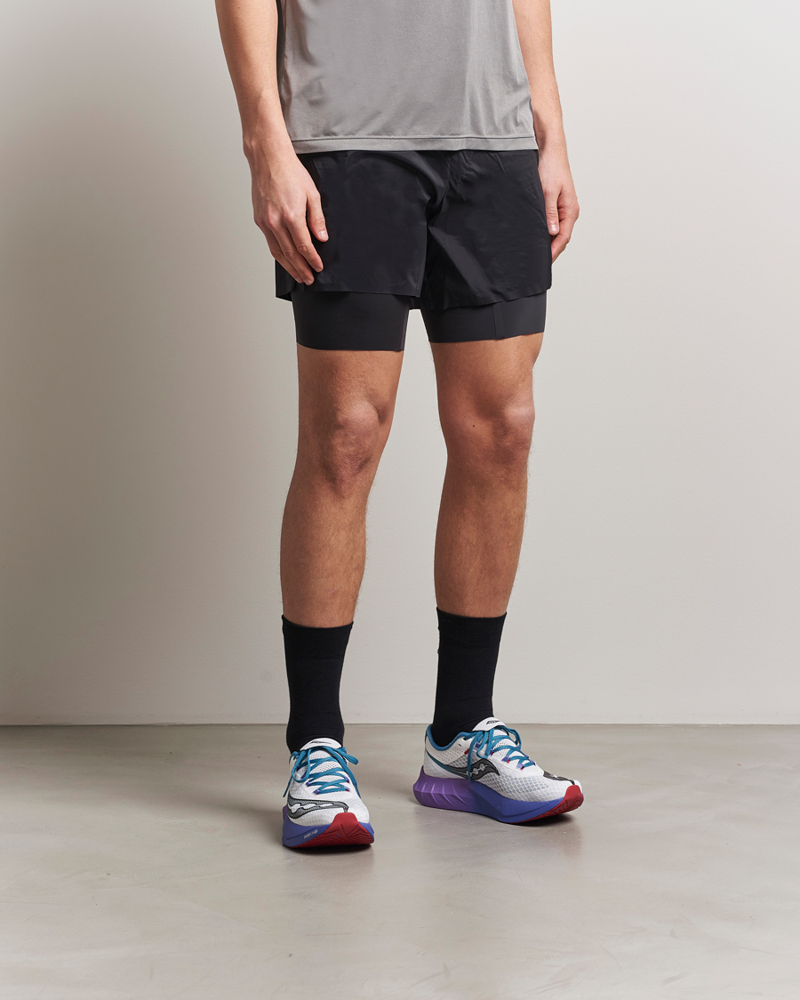 Herren | Sneaker | Saucony | Endorphin Pro 4 White/Shadow