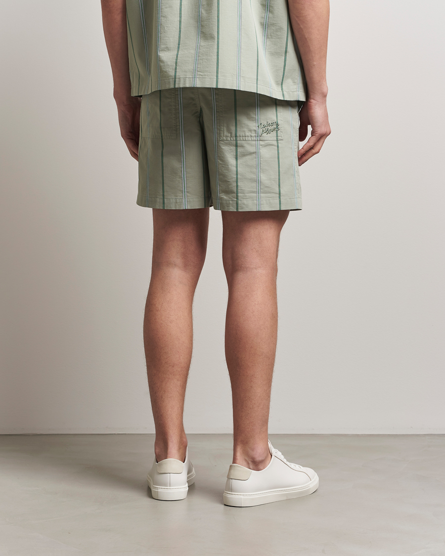 Herren | Shorts | Maison Kitsuné | Resort Striped Drawstring Shorts Vert De Gris