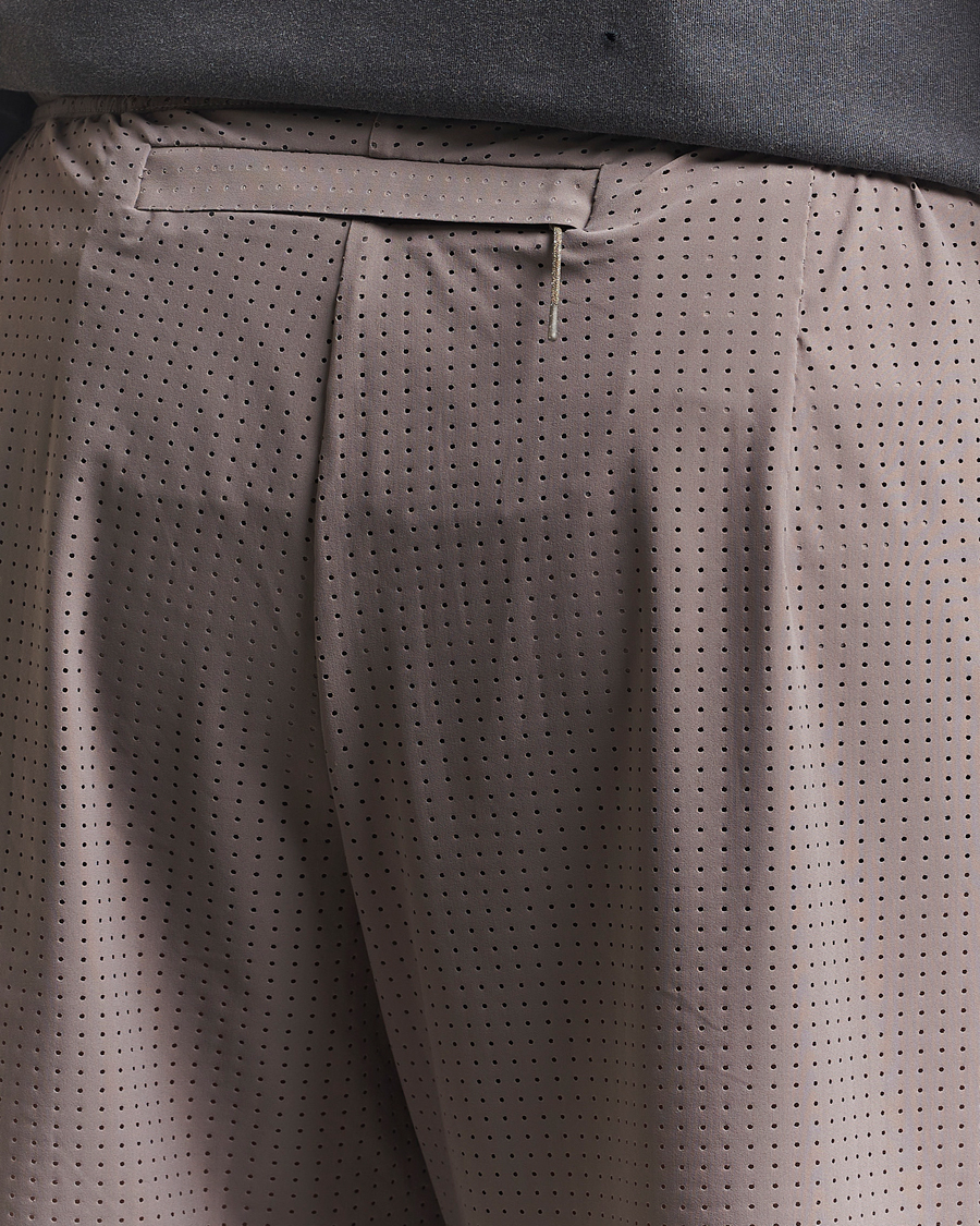 Herren | Shorts | Satisfy | Space-O 5 Inch Shorts Taupe