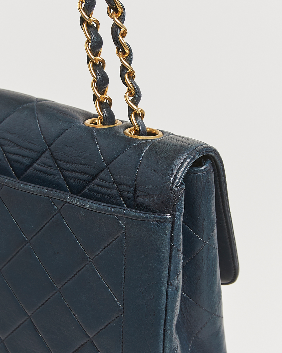 Herren | Pre-Owned & Vintage Bags | Chanel Pre-Owned | Classic Medium Single Flap Bag Lambskin Navy