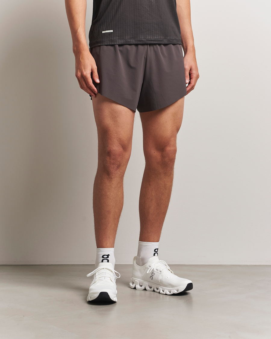 Herren | Shorts | SOAR Running | Hot Weather Short Shale/Black