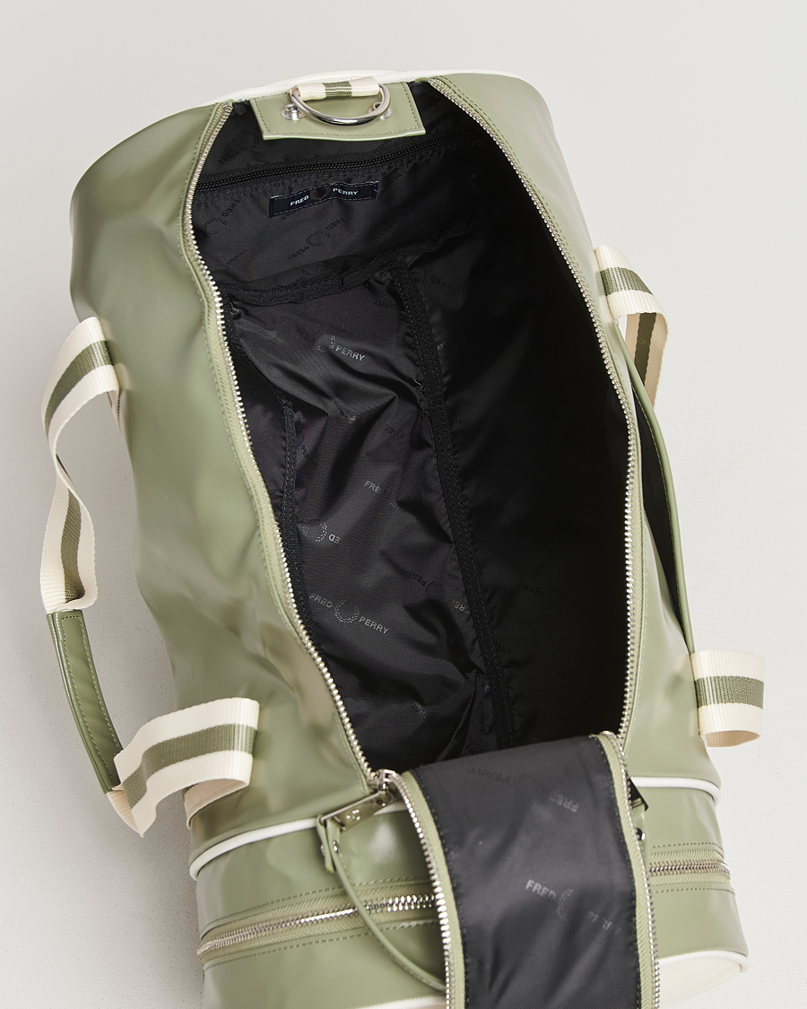 Herren | Taschen | Fred Perry | Classic Barrel Bag Olive Mint/White