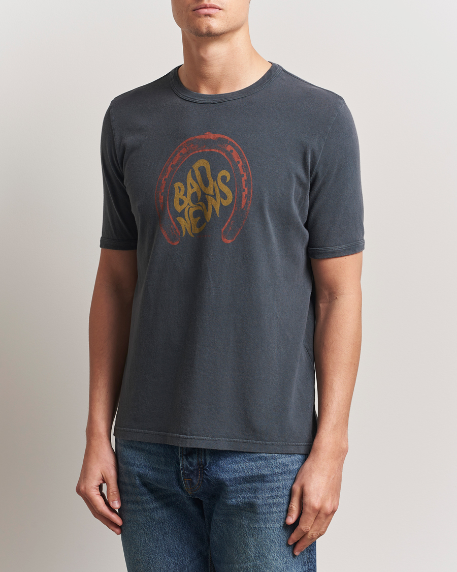 Herren | T-Shirts | Nudie Jeans | Ricky Bad News T-Shirt Antracite