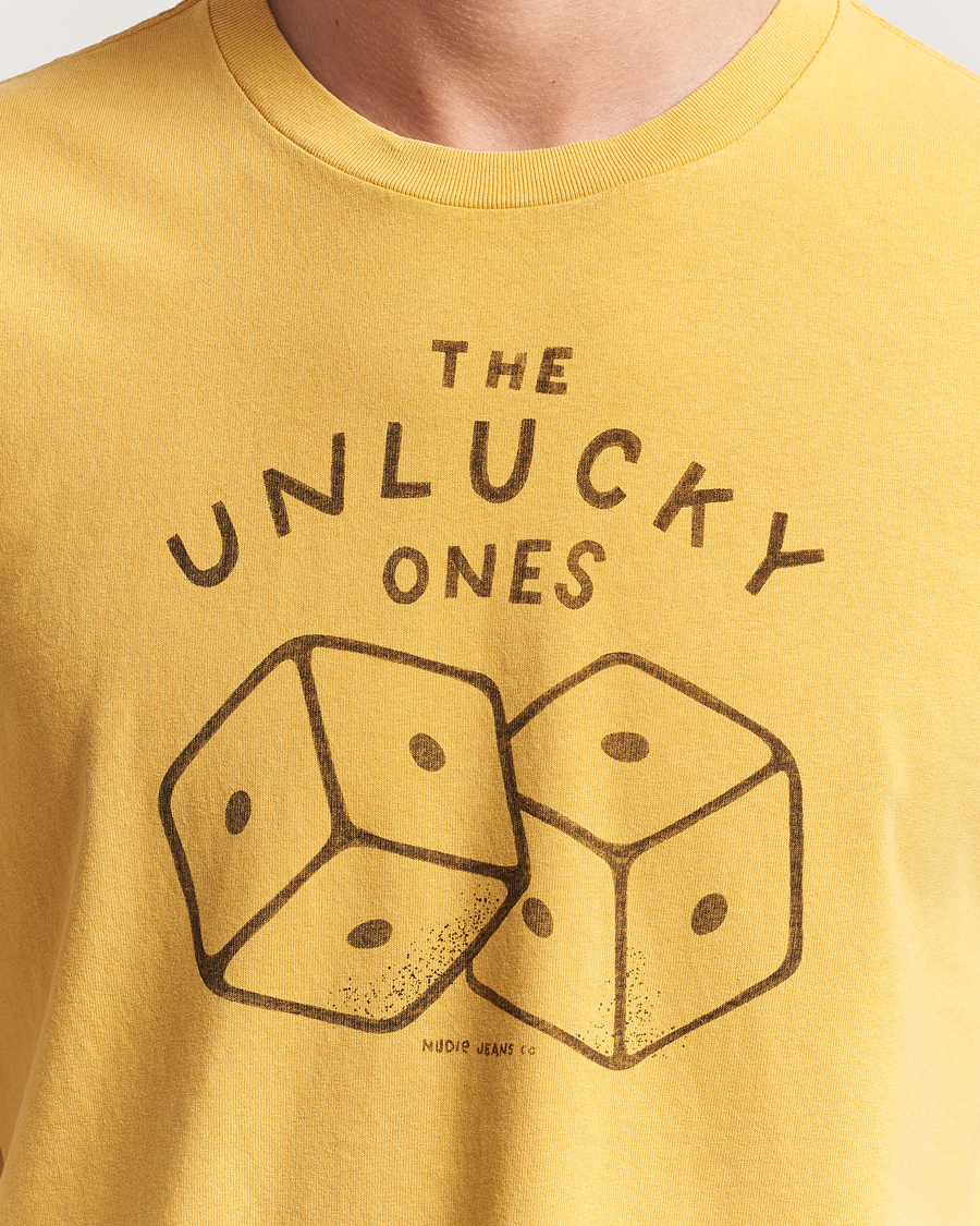 Herren | T-Shirts | Nudie Jeans | Roy Unlucky T-Shirt Yellow