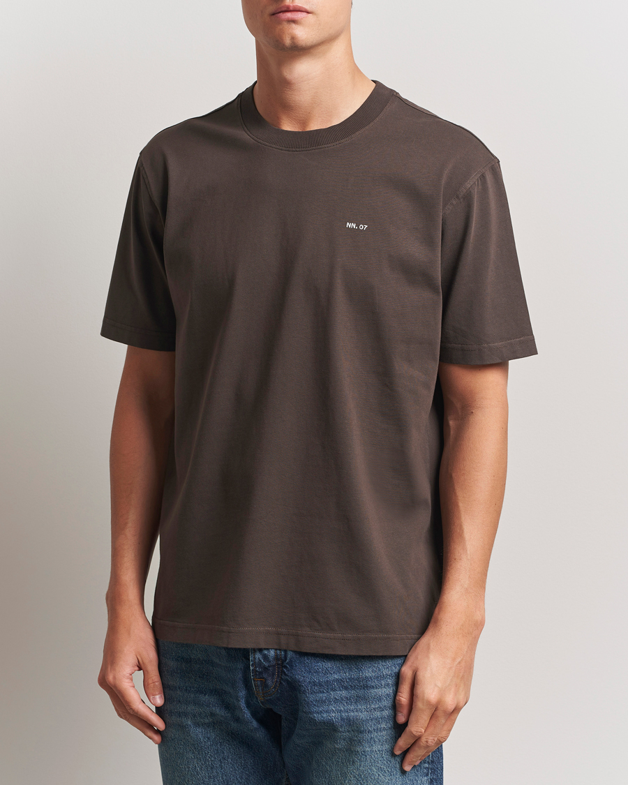 Herren | T-Shirts | NN07 | Adam Logo Crew Neck T-Shirt Coffee