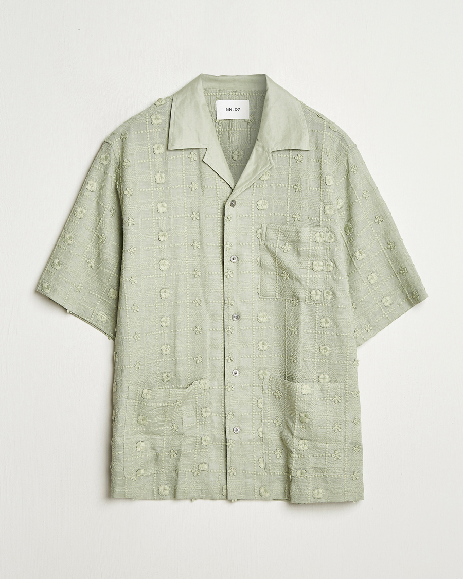 Herren | Hemden | NN07 | Ben Lyocell Fil-Coupé Embroidery Anglaise Shirt Sage Green