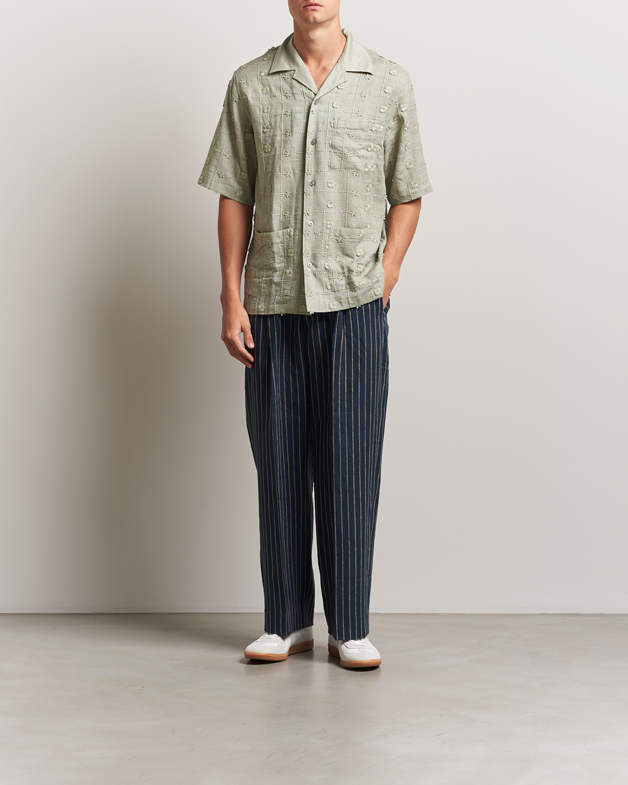 Herren | Hemden | NN07 | Ben Lyocell Fil-Coupé Embroidery Anglaise Shirt Sage Green