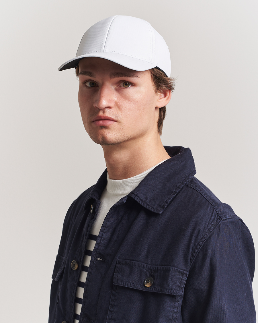 Herren | Hüte & Mützen | Varsity Headwear | Active Tech Cap White