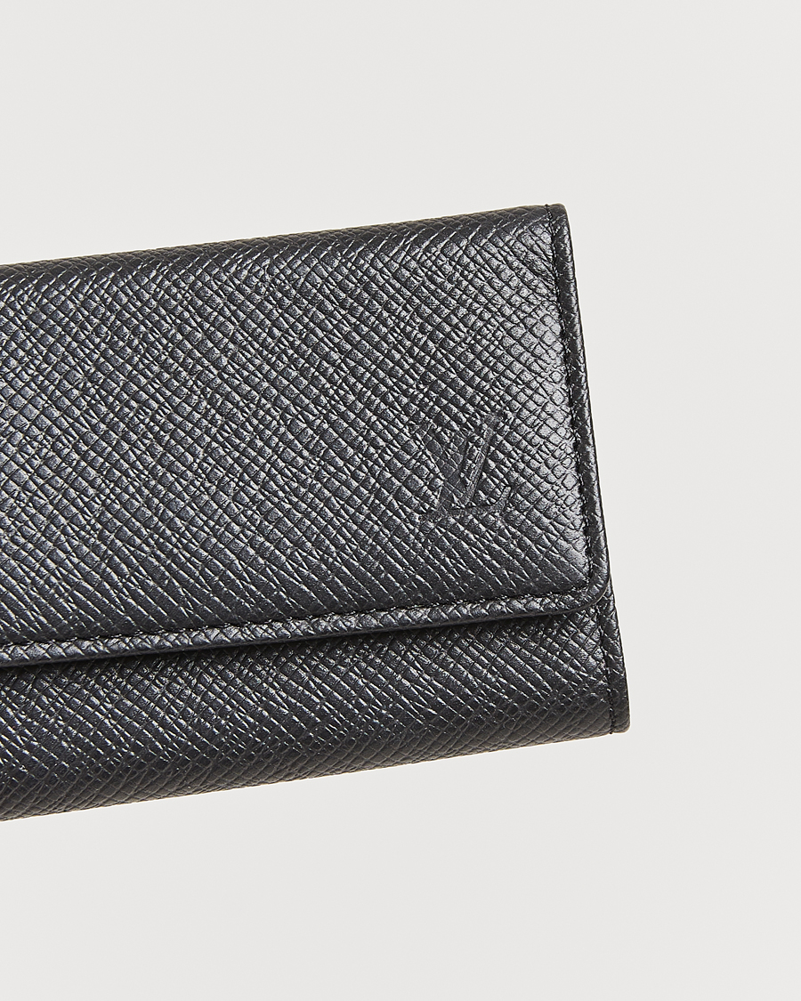 Herren | Louis Vuitton Pre-Owned 6 Key Holder Taiga Black | Louis Vuitton Pre-Owned | 6 Key Holder Taiga Black