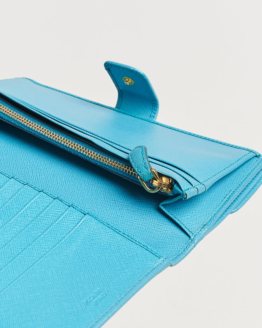 Herren | Pre-Owned & Vintage Bags | Prada Pre-Owned | Saffiano Leather Wallet Light Blue