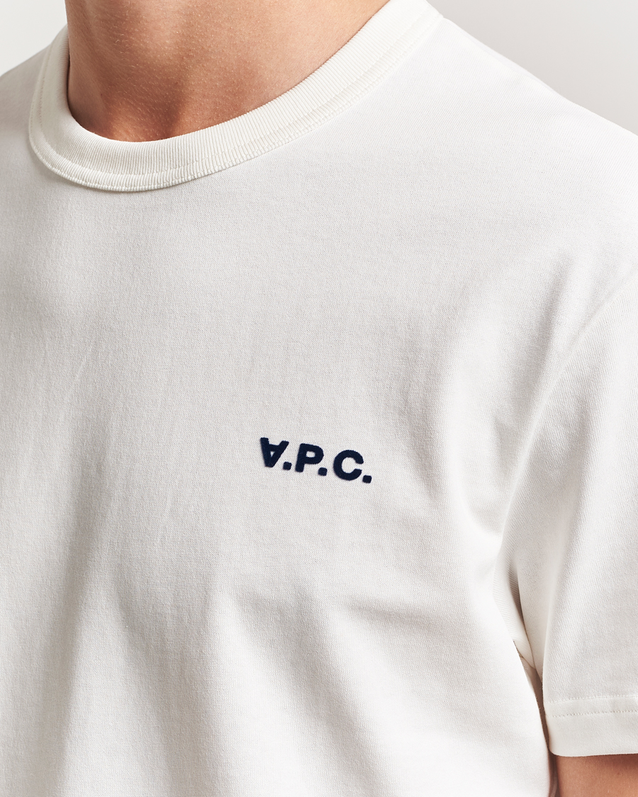Herren | T-Shirts | A.P.C. | Boxy Fit Petit VPC T-Shirt White/Dark Navy