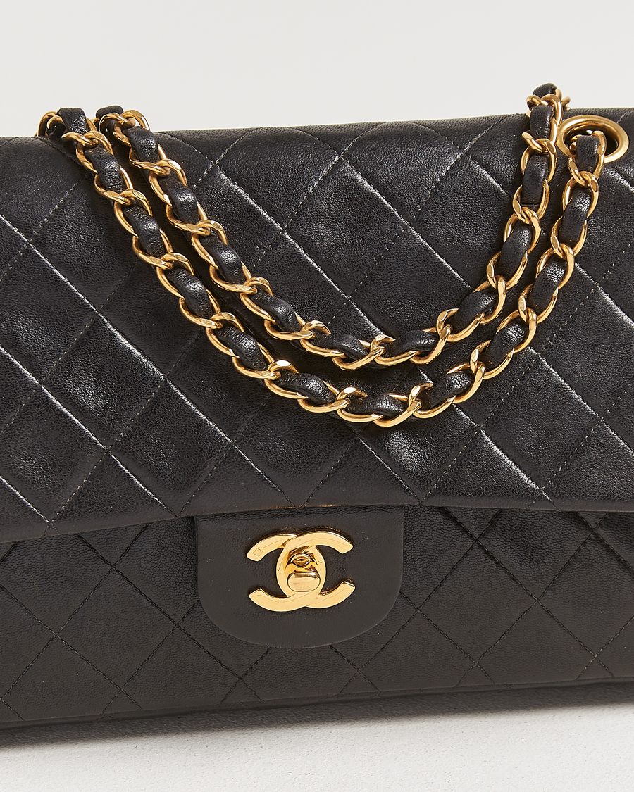 Herren | Gifts for Her | Chanel Pre-Owned | Classic Double Flap Medium Lambskin Black