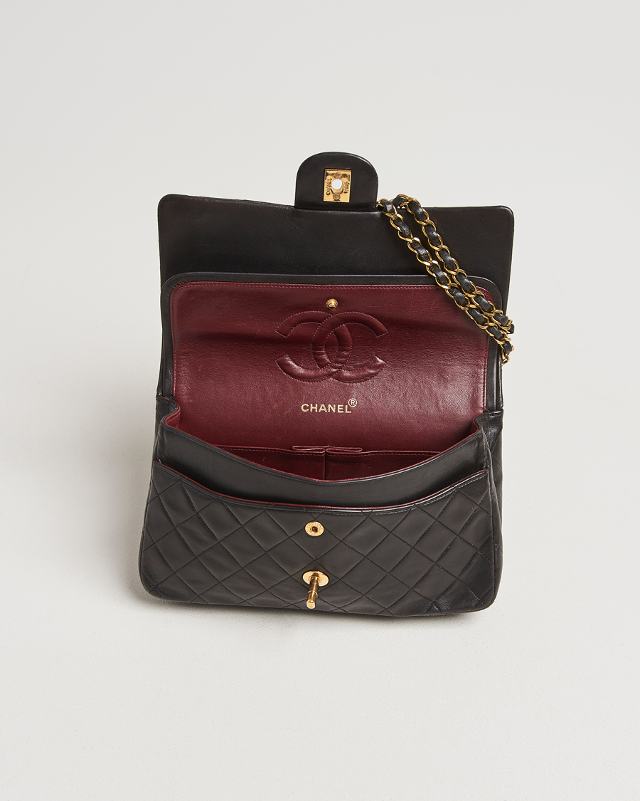 Herren | Gifts for Her | Chanel Pre-Owned | Classic Double Flap Medium Lambskin Black