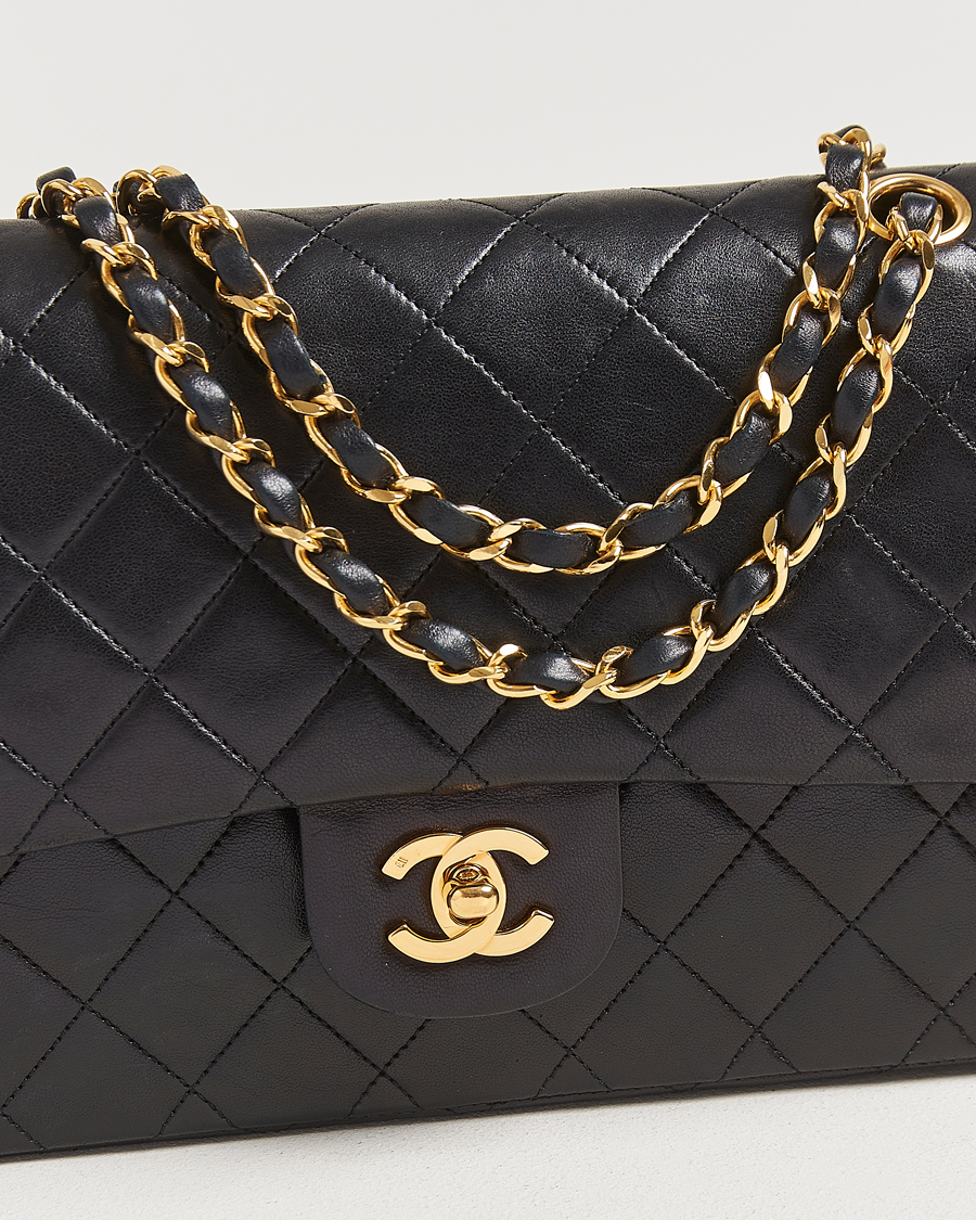 Herren | Gifts for Her | Chanel Pre-Owned | Classic Double Flap Medium Lambskin Black