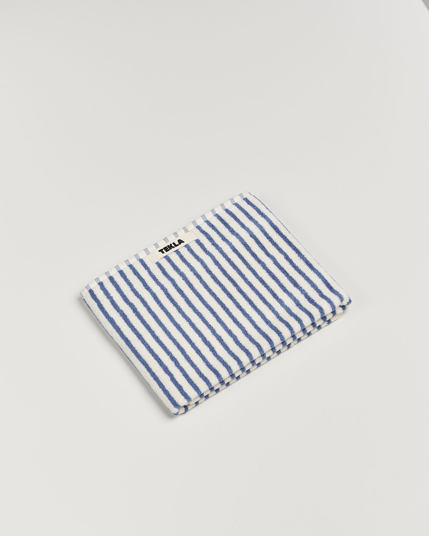 Herren | Textilien | Tekla | Organic Terry Hand Towel Coastal Blue Stripes