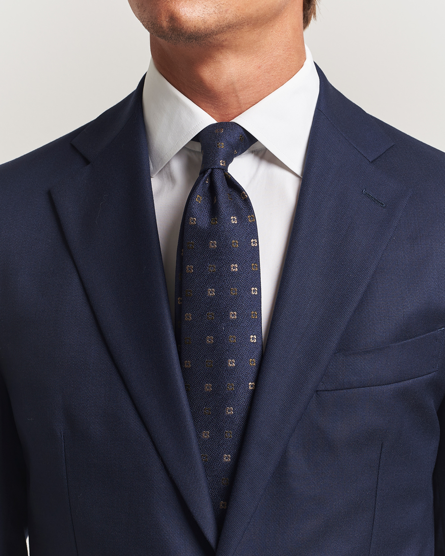 Herren | Krawatten | Amanda Christensen | Silk Bouclé Flower 8cm Tie Navy