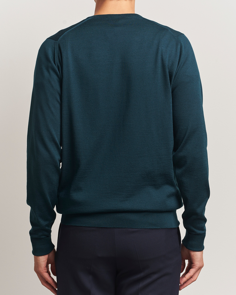 Herren | Pullover | John Smedley | Bobby Extra Fine Merino V-Neck Pullover Richardson Green