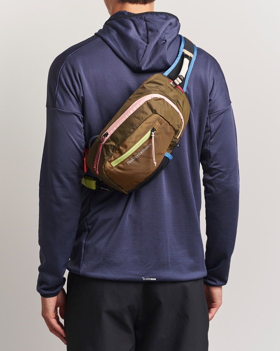 Herren | Taschen | Peak Performance | Outdoor Slingbag Meadow Moss