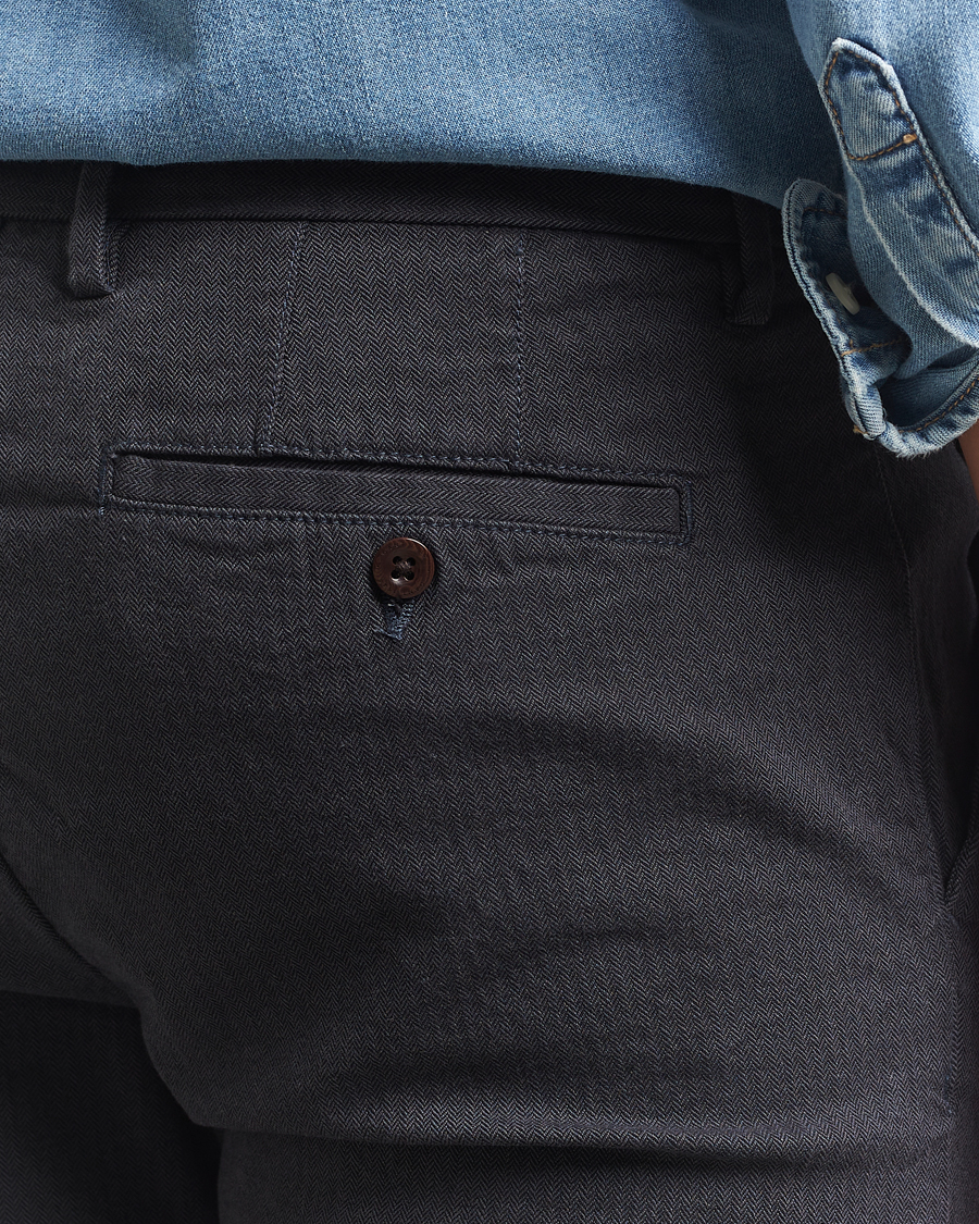 Herren | Hosen | GANT | Slim Fit Cotton Herringbone Trousers Antracite