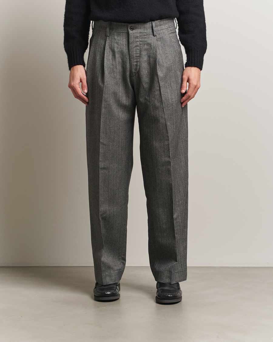 Herren | Hosen | NN07 | Justin Double Pleated Herringbone Trousers Grey