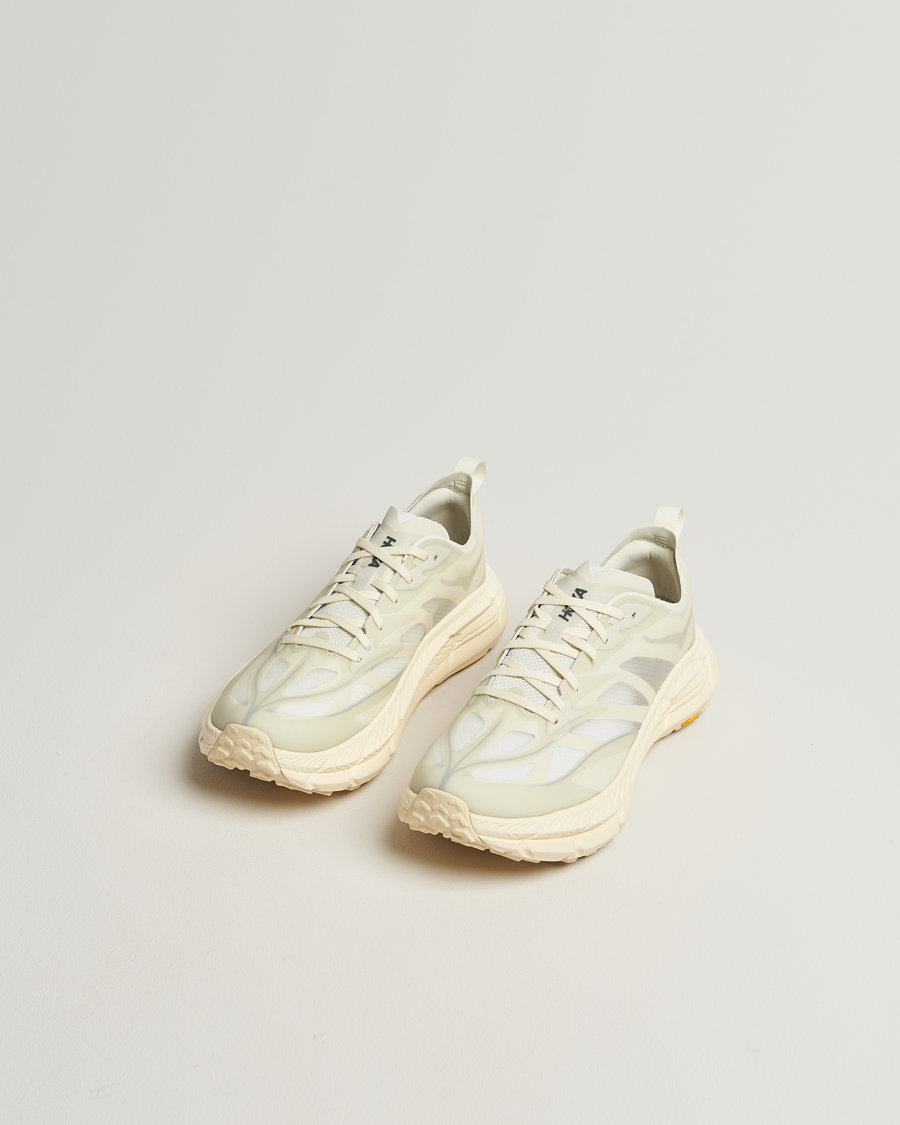 Herren | Trail Sneaker | Hoka | One Mafate Speed 4 Lite Truffle Salt/Vintage Yellow