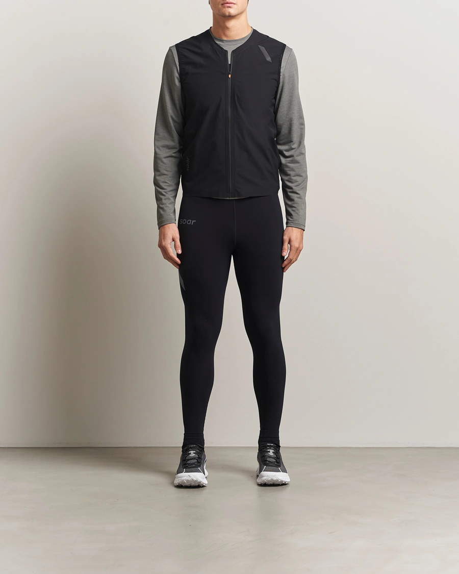 Herren | Westen | SOAR Running | Rainout Gilet Black
