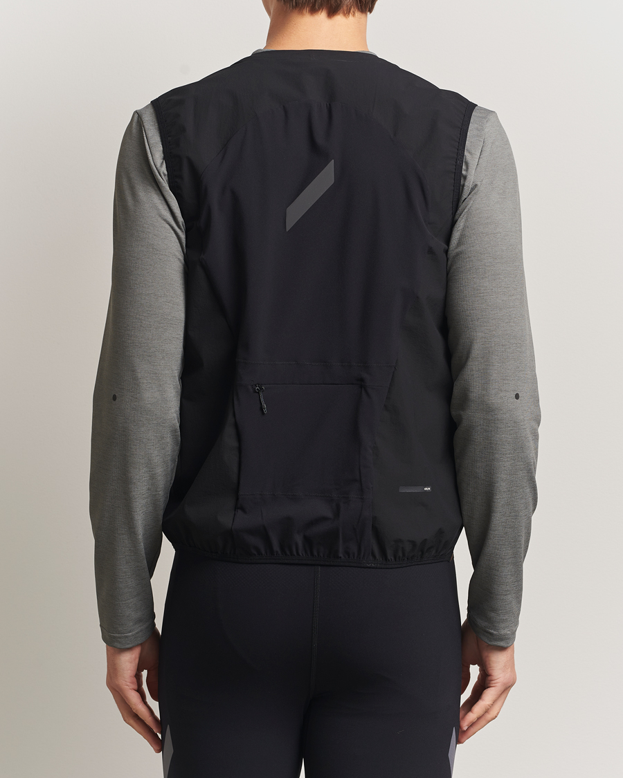 Herren | Westen | SOAR Running | Rainout Gilet Black