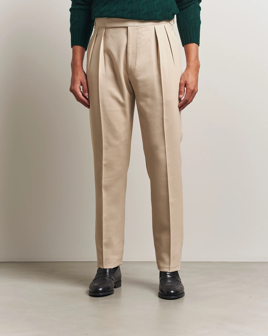 Herren | Hosen | Ralph Lauren Purple Label | Pleated Twill Trousers Limestone