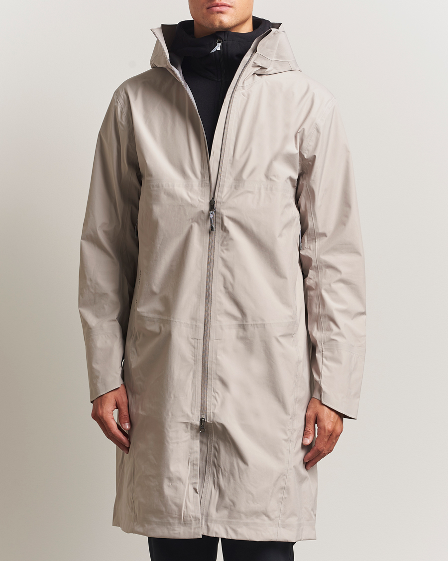 Herren | Jacken | Houdini | One Waterproof Parka Sandstorm