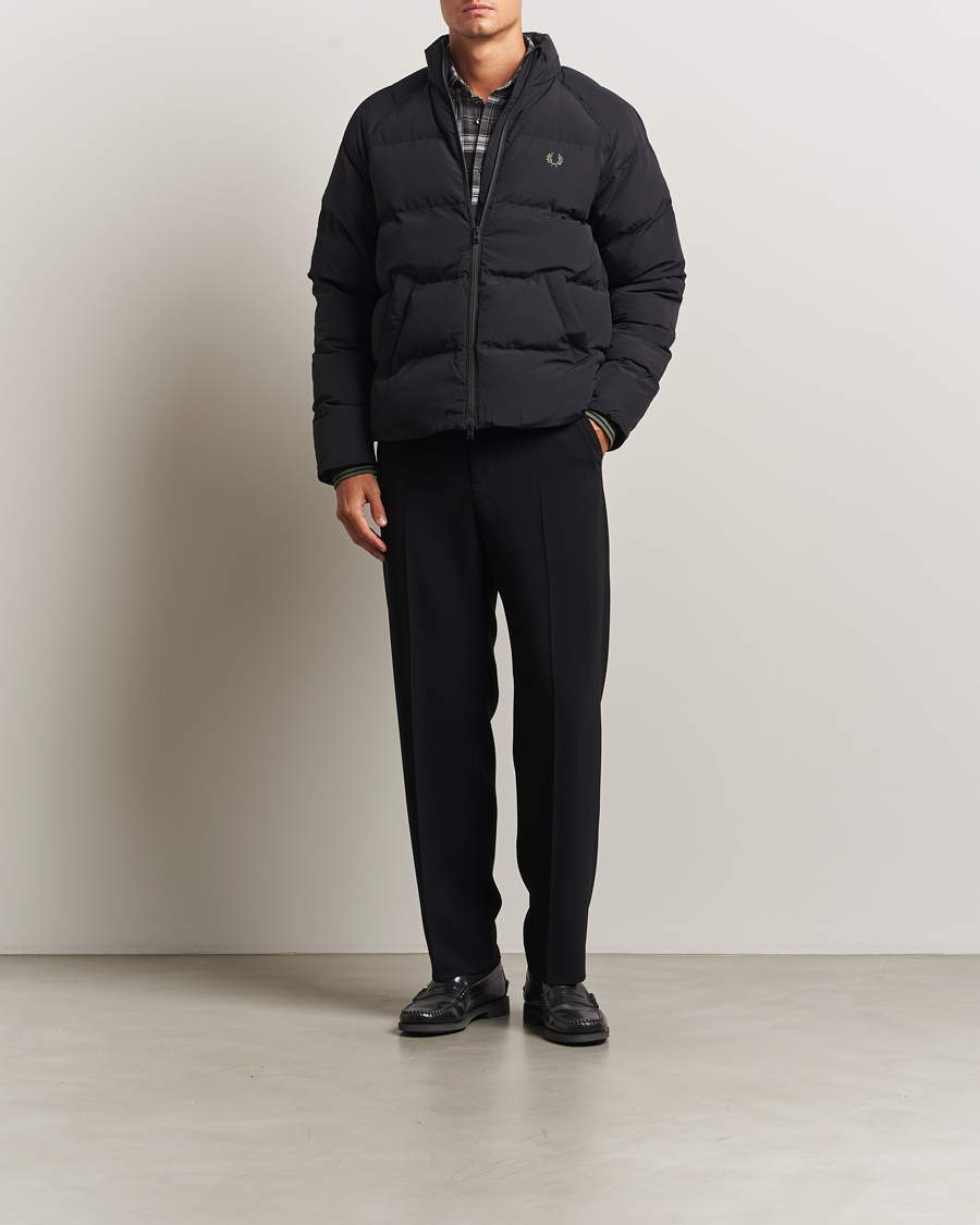 Herren | Jacken | Fred Perry | Raglan Padded Down Jacket Black