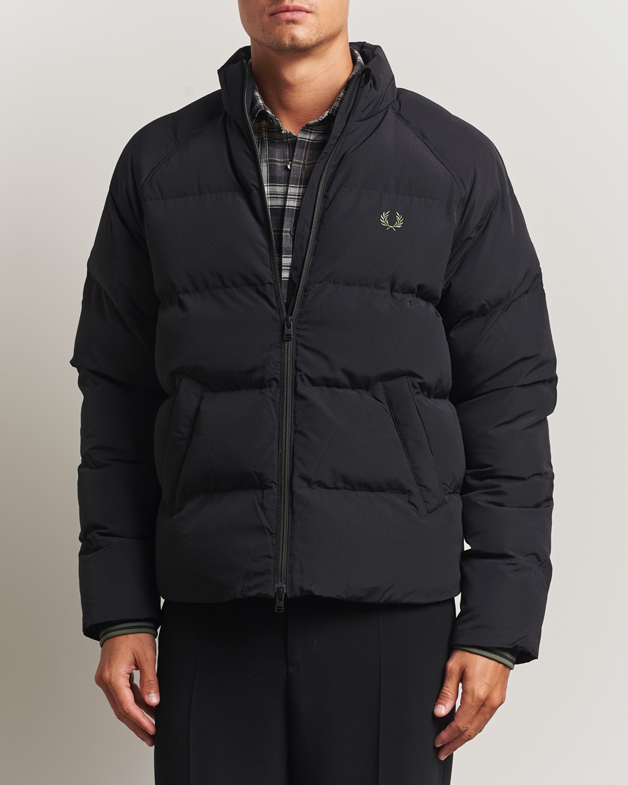 Herren | Jacken | Fred Perry | Raglan Padded Down Jacket Black