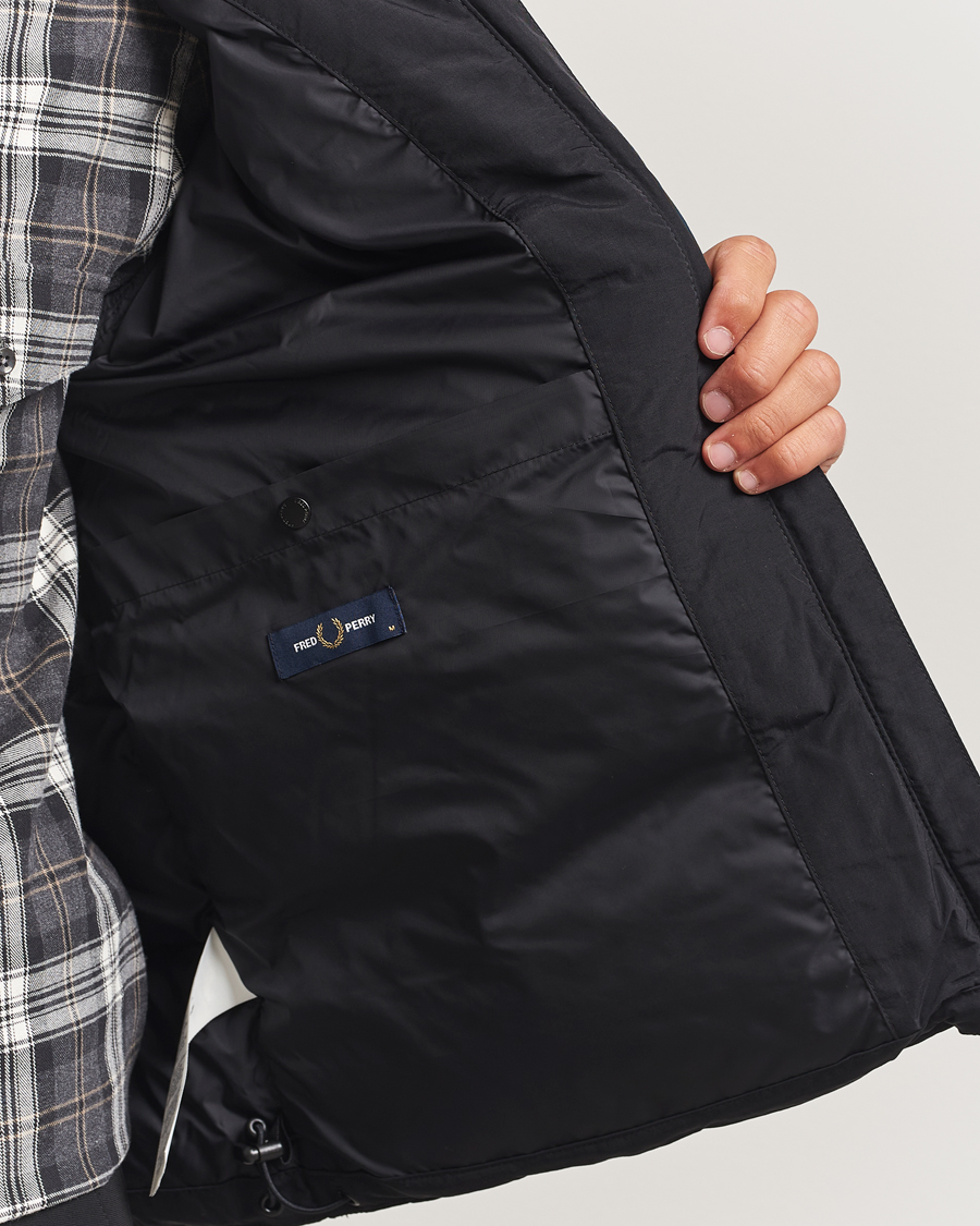 Herren | Jacken | Fred Perry | Raglan Padded Down Jacket Black