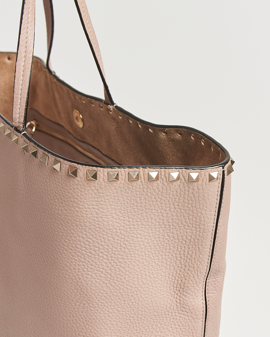 Herren | Pre-Owned & Vintage Bags | Valentino Pre-Owned | Medium Rockstud Tote Bag Poudre
