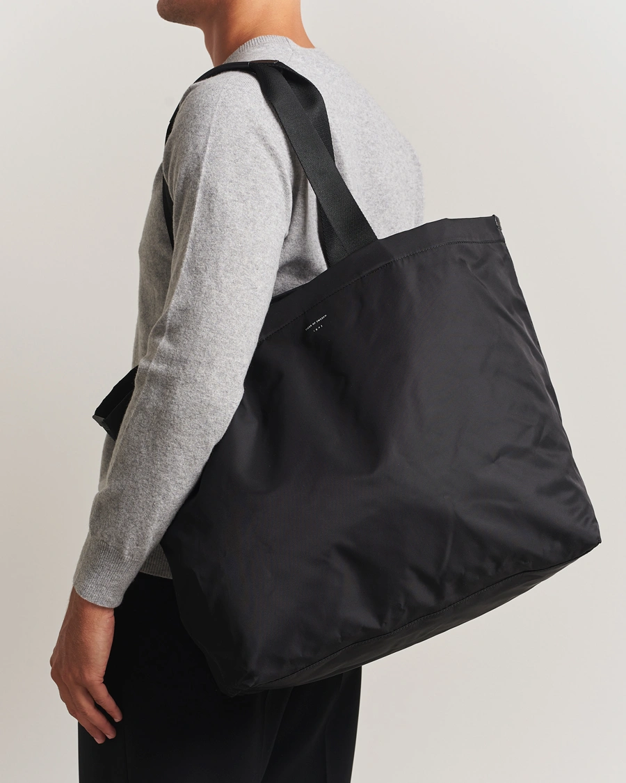 Herren | Taschen | Tiger of Sweden | Pera Nylon Tote Bag Black
